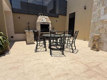 Increible Casa Estilo Toscana en Venta en Balcones Juriquilla