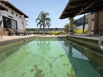 Increible Casa Estilo Toscana en Venta en Balcones Juriquilla