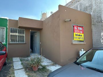 VENTA Casa de una planta en fraccionamiento Paseos del Valle, Tarímbaro, Mich.