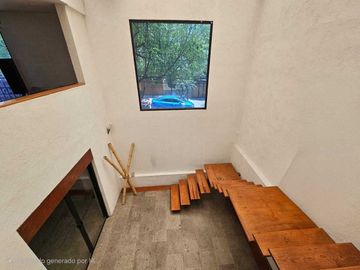 Casa en zona baja de las Águilas con 3 recamaras