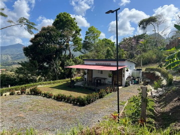 CAPIRA / LIDICE / TERRENO / 3800M / ESTABLO / GALLINERO / CASA