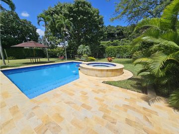 VENTA DE CASA EN PANCE CALI LOTE 3.300 MTS SECTOR UNIV.SANBUENAVENTURA