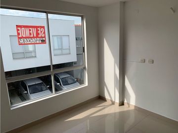 Venta casa en conjunto en Ciudad Country