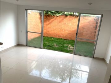 Venta casa en conjunto en Ciudad Country
