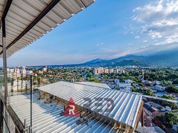 Vendo Pent House En Los Cambulos Sur Central