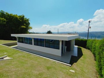 Finca De éLite Frente Al Lago Calima: Invierte En Un Estilo De Vida Exclusivo