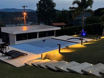 Finca De éLite Frente Al Lago Calima: Invierte En Un Estilo De Vida Exclusivo