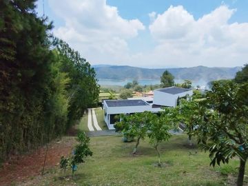 Finca De éLite Frente Al Lago Calima: Invierte En Un Estilo De Vida Exclusivo