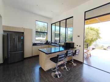 Finca De éLite Frente Al Lago Calima: Invierte En Un Estilo De Vida Exclusivo