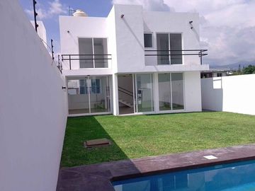 Casa en Fraccionamiento Real de Oaxtepec