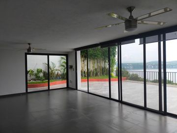 Casa en venta an Vista al Lago en Tequesquitengo, Morelos