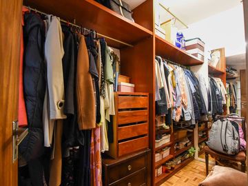 Venta 5 amb, cochera, balcón aterrazado, Caballito