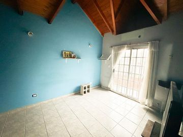 VENTA CASA 5 AMB. ITUZAINGO APTA CREDITO