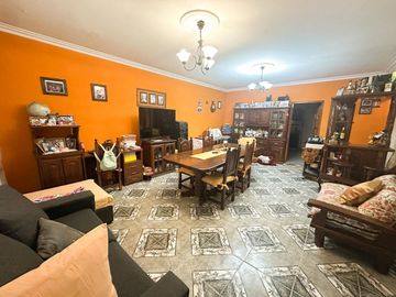 VENTA CASA 5 AMB. ITUZAINGO APTA CREDITO