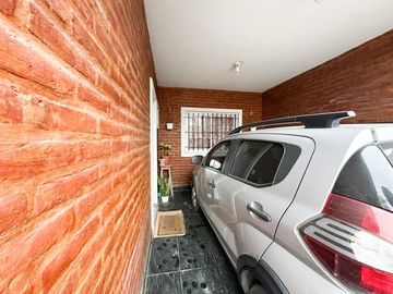 VENTA CASA 5 AMB. ITUZAINGO APTA CREDITO
