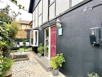 Casa en Venta en Vitacura / El Aromo