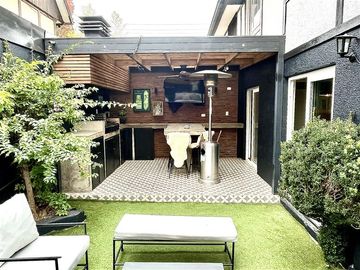 Casa en Venta en Vitacura / El Aromo