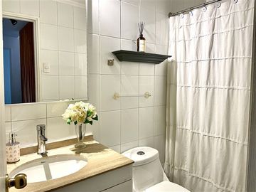 Casa en Venta en Vitacura / El Aromo