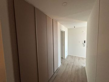 VENTA DPTO 2 DORM - CAM 100 - PISO 16 