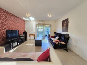 CASA 4 AMBIENTES EN VENTA EN ALTOS DE HUDSON 2