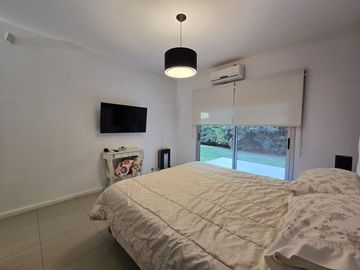 CASA 4 AMBIENTES EN VENTA EN ALTOS DE HUDSON 2