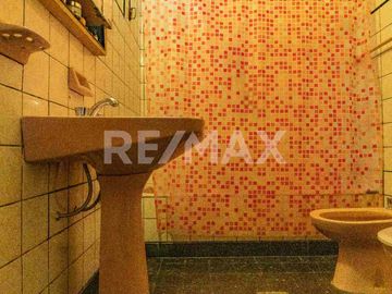 Casa + Dpto en venta, Elordi & Brentana, Nqn