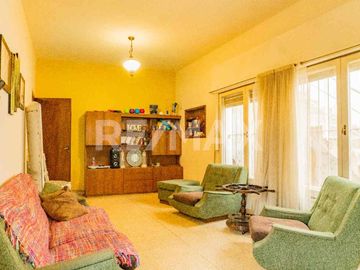 Casa + Dpto en venta, Elordi & Brentana, Nqn