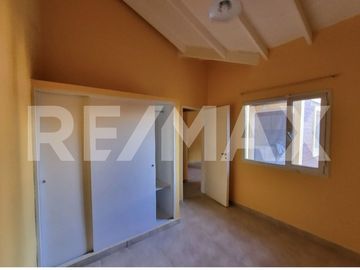 VENTA COMPLEJO DE 4 DPTOS EN PLOTTIER