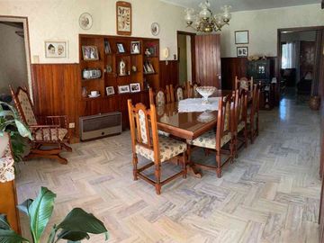 Oportunidad venta casa 4 amb con pileta en Turdera