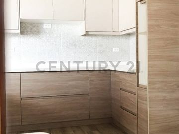 Venta, Casa por estrenar, estilo rustico, sector Puembo en conjunto privado