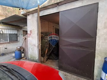 VENTA GALPON/TALLER CON MONTACARGA QUILMES OESTE
