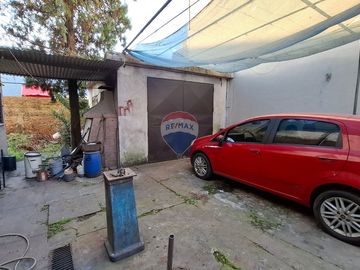 VENTA GALPON/TALLER CON MONTACARGA QUILMES OESTE