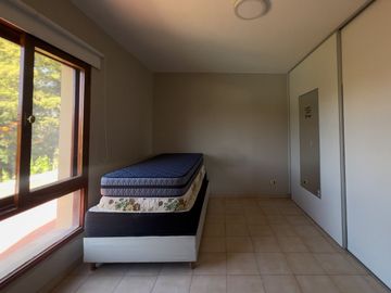 VENTA CASA 5 DORM SAN ISIDRO CON QUINCHO Y PILETA