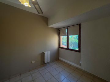 VENTA CASA 5 DORM SAN ISIDRO CON QUINCHO Y PILETA