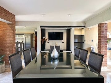 VENTA CASA 5 DORM SAN ISIDRO CON QUINCHO Y PILETA