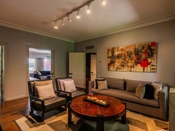 Venta Exclusiva Casa de 7 Amb en L de San Isidro