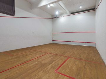 Venta Exclusiva Casa de 7 Amb en L de San Isidro