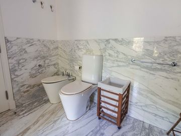 Venta Exclusiva Casa de 7 Amb en L de San Isidro