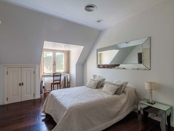 Venta Exclusiva Casa de 7 Amb en L de San Isidro