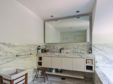 Venta Exclusiva Casa de 7 Amb en L de San Isidro