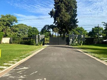 Lote terreno en Barrio Cerrado Lomas de San Isidro