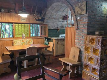 CASA VENTA VILLA GESELL ESTILO ALPINO GAS NATURAL