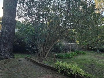 CASA VENTA VILLA GESELL ESTILO ALPINO GAS NATURAL