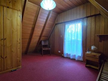 CASA VENTA VILLA GESELL ESTILO ALPINO GAS NATURAL