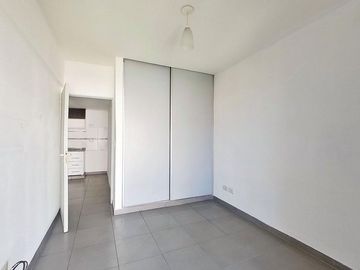 DEPARTAMENTO SEMIPISO 2 AMBIENTES CON BALCÓN
