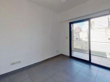 DEPARTAMENTO SEMIPISO 2 AMBIENTES CON BALCÓN
