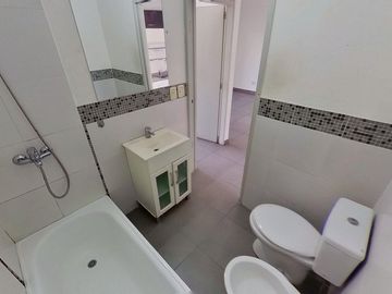 DEPARTAMENTO SEMIPISO 2 AMBIENTES CON BALCÓN