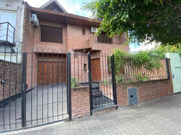 Venta casa 4 amb V. Maipu San Martin lote propio