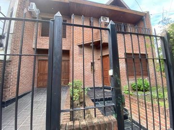 Venta casa 4 amb V. Maipu San Martin lote propio