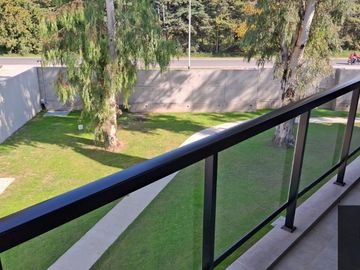 Departamento en venta de 3 ambientes c/2 cocheras en Cabral 3300 Canning